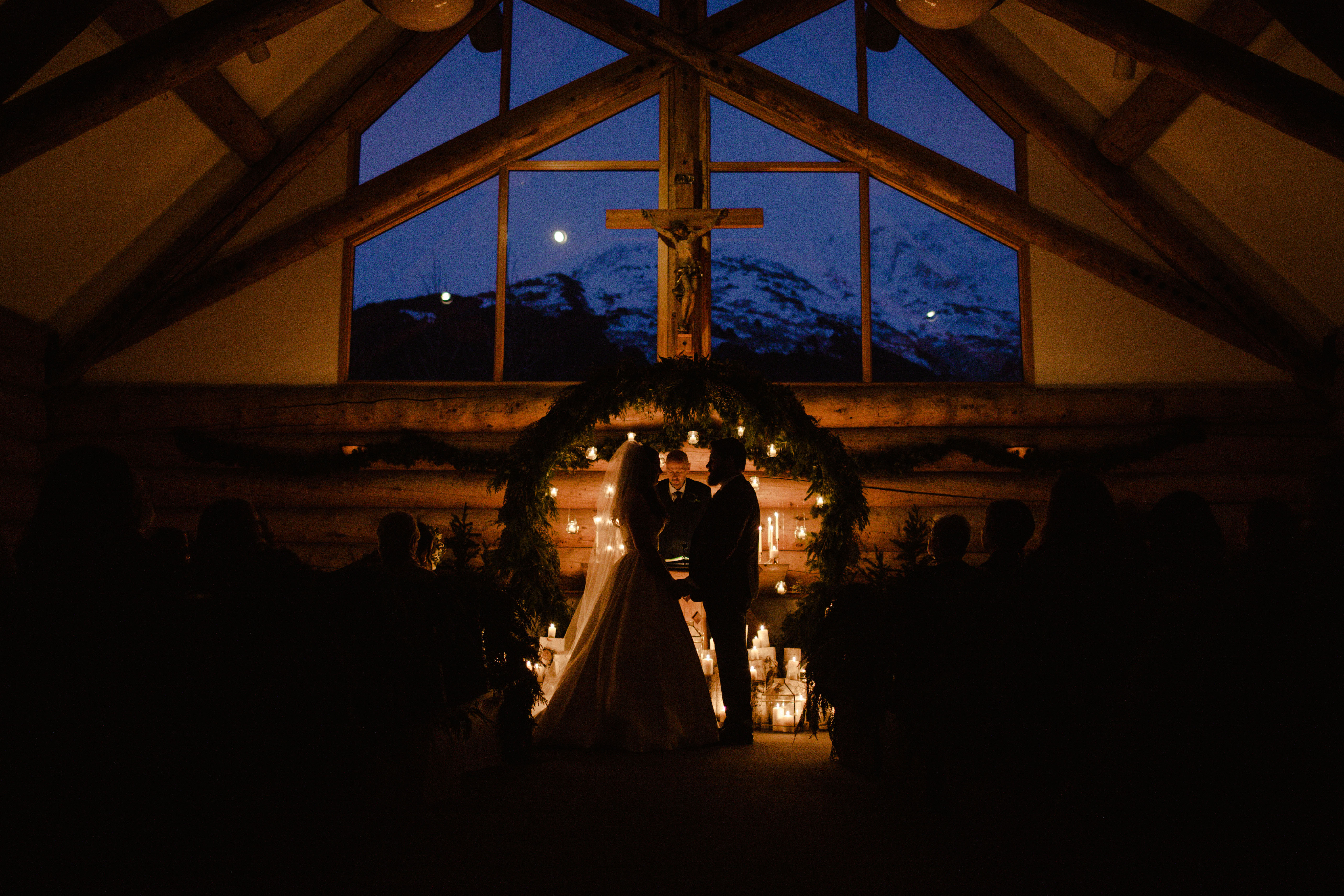 Alyeska Winter Wedding Photographer / Lauren Roberts / Danielle & Michael