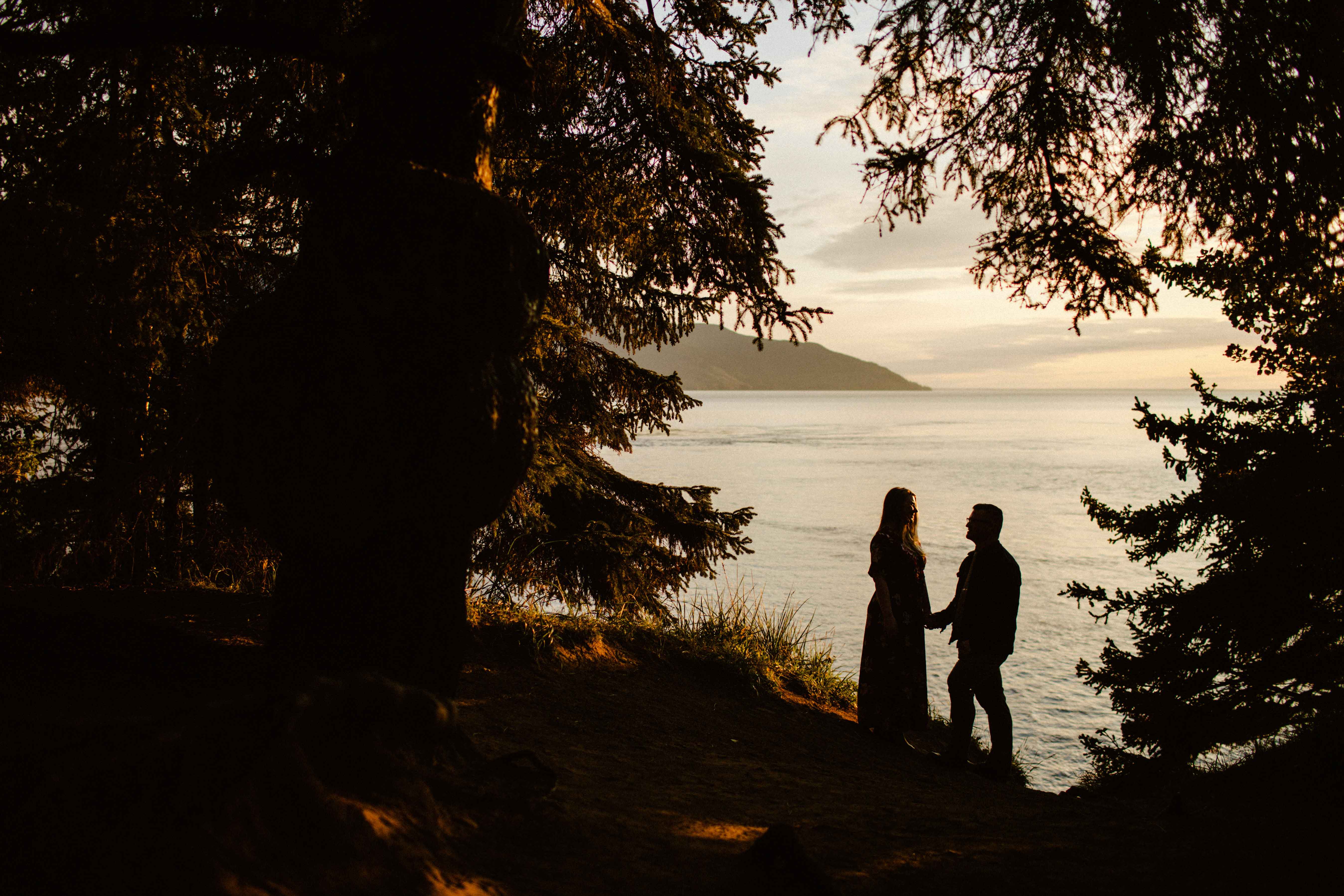 turnagain arm engagement session alaska photographer lauren roberts