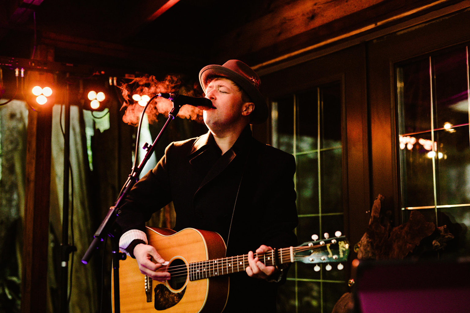 jared woods sings at wedding reception